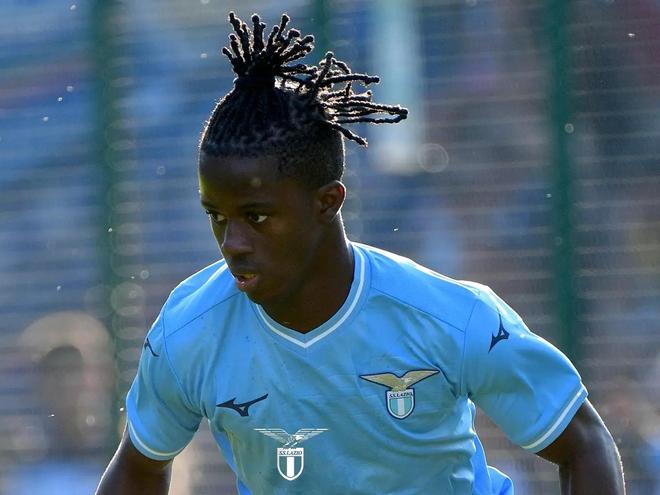 了球队的整 了球队的整