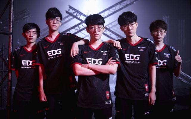 激励着许多 激励着许多