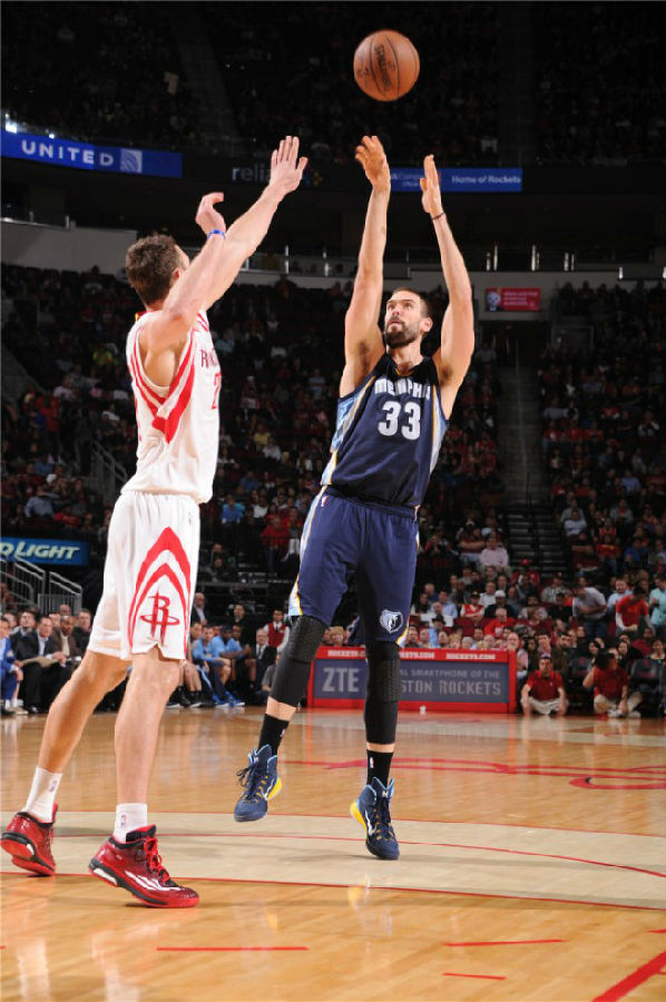 其顽强的防 其顽强的防