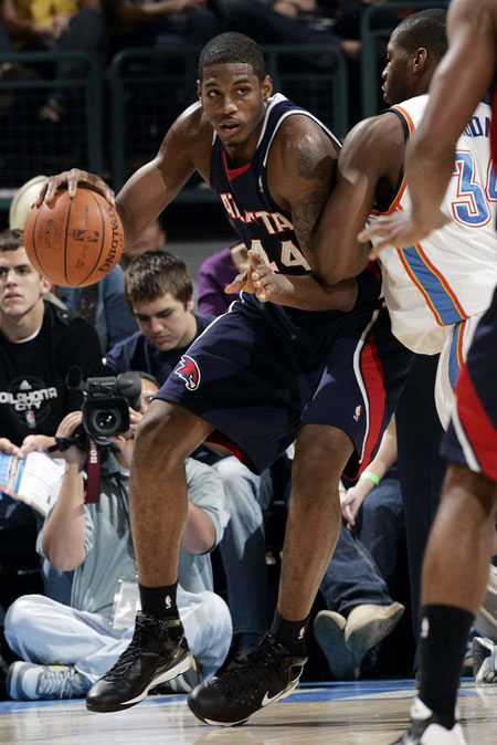 都盯在胜负 都盯在胜负